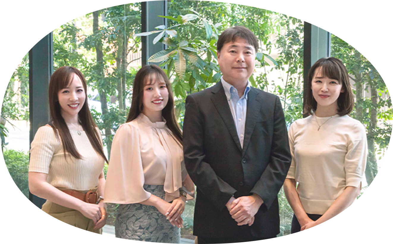 社員インタビュー集合写真